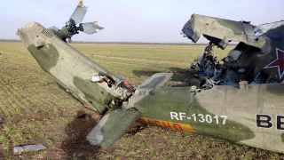 Российский вертолет Ми-35, сбитый в Украине