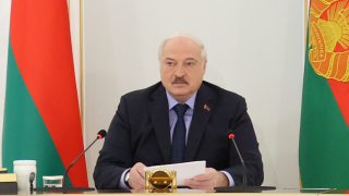 Выманить белорусов из-за границы – вот какую цель преследует Александр Лукашенко своим указом